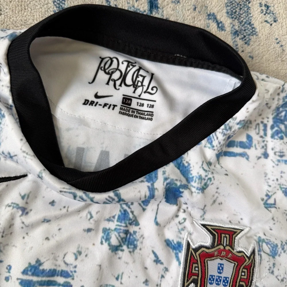 Fashion Kids Soccer Jersey Size 7-8 - Picture 2 of 6